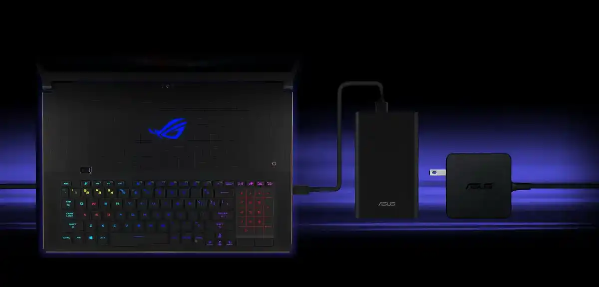 ASUS ROG ZEPHYRUS S17 GAMING LAPTOP USB