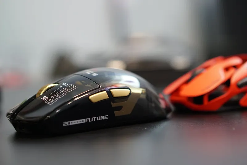 ASUS ROG Harpe II Extreme Edition 20 Wireless Gaming Mouse 23 ASUS ROG Harpe II Extreme Edition 20 Wireless Gaming Mouse Slide 5