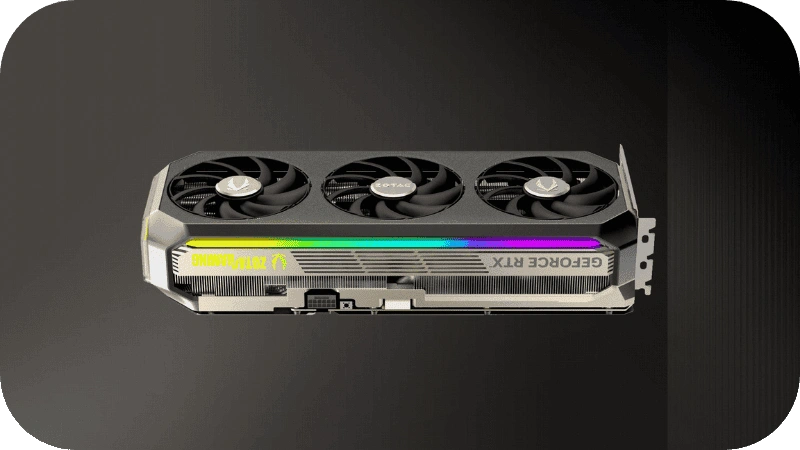 ZOTAC GAMING GeForce RTX 5070 AMP White Edition Tản nhiệt IceStorm 2.0 và quạt khí động học